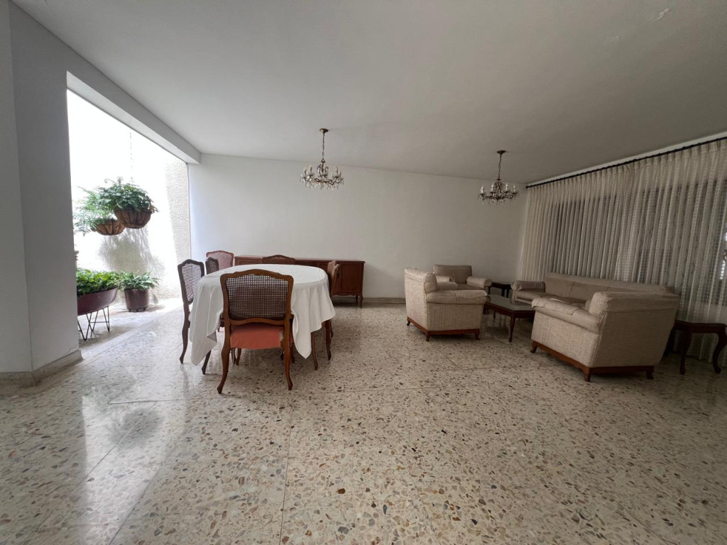 Casa En Venta - Urbanización La Flora, Cali