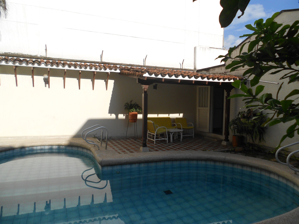 Casa En Venta - Ciudad Jardín, Cali