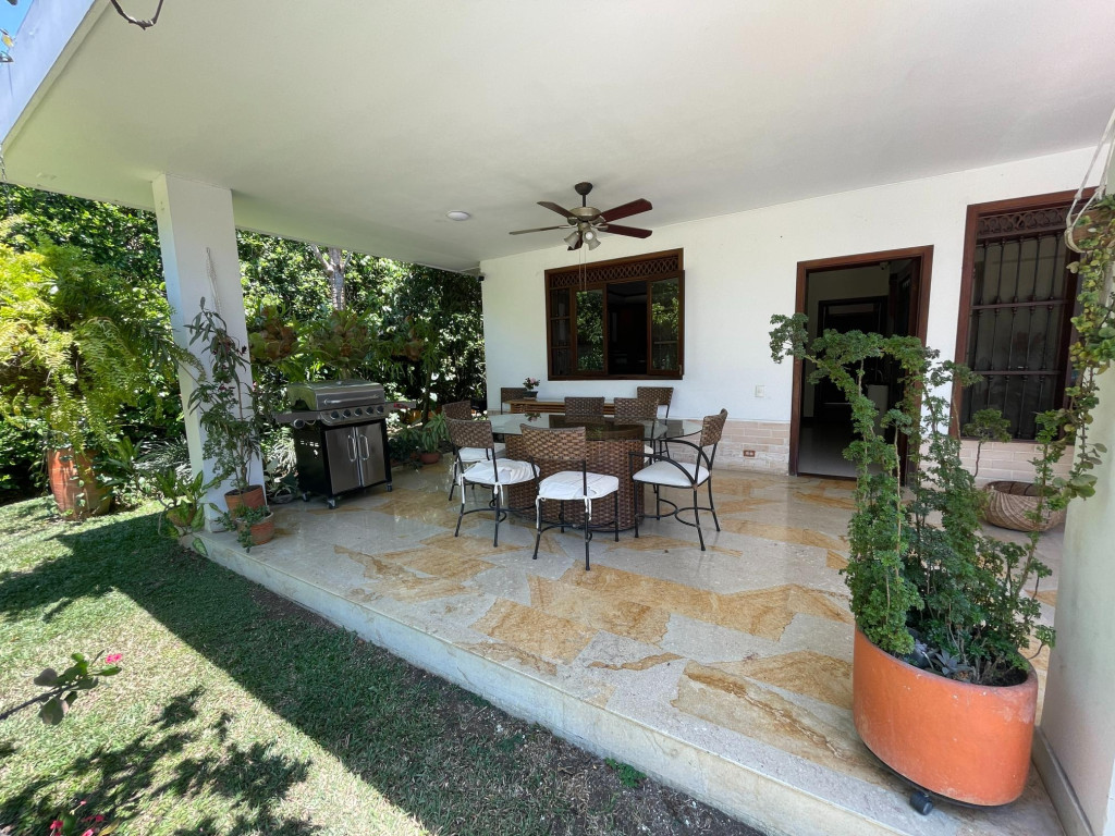 Casa En Arriendo/Venta - Pance, Cali