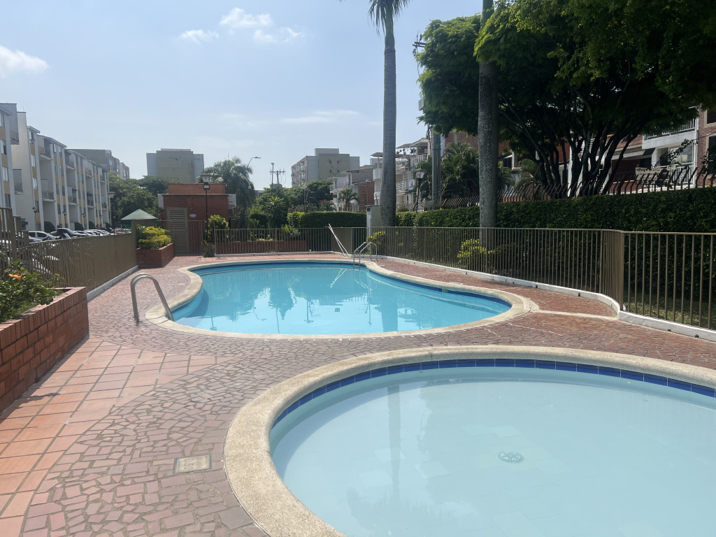 Apartamento En Arriendo - Valle Del Lili, Cali