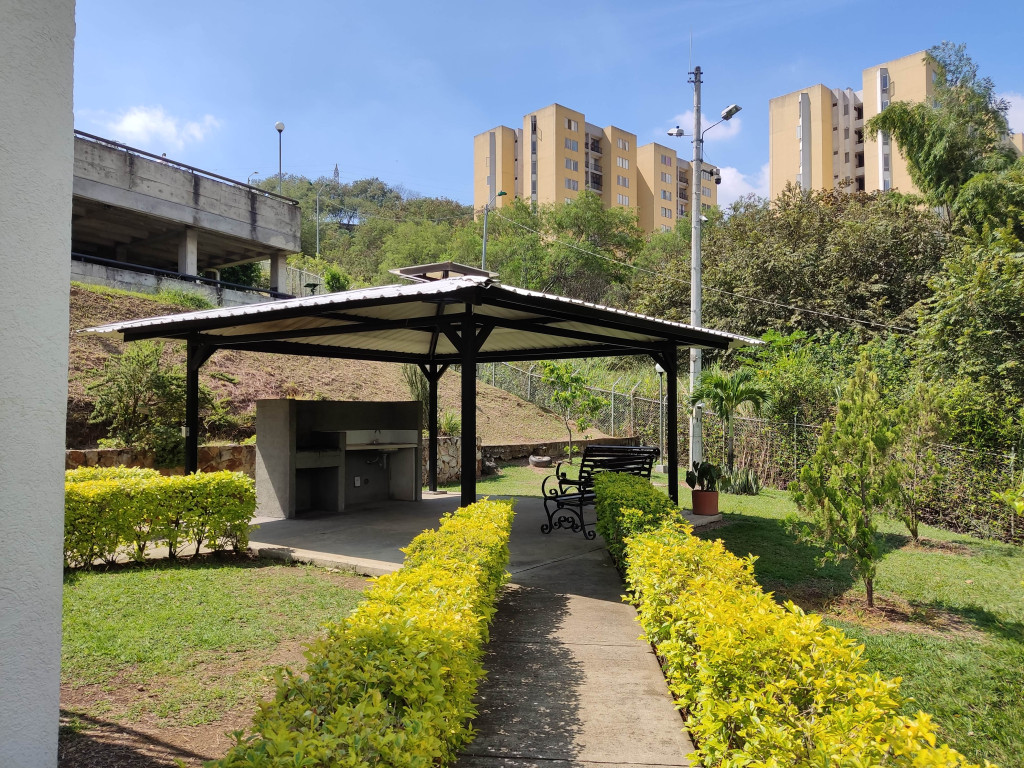 Apartamento En Arriendo - Bosques Deloeste, Cali