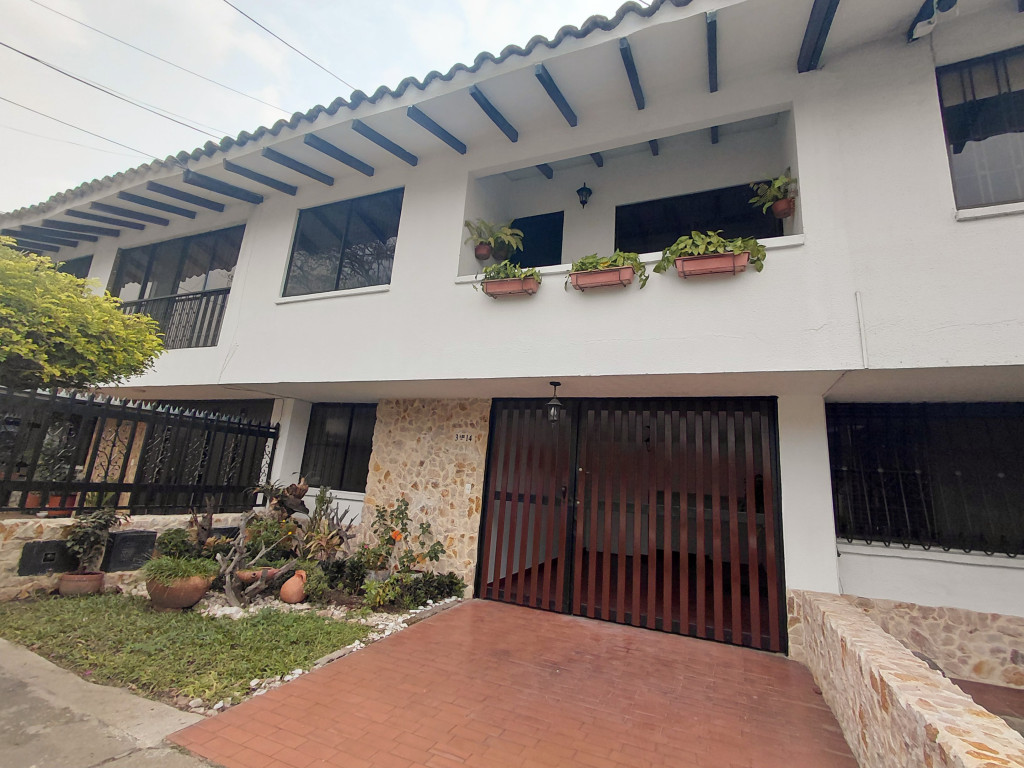 Casa En Arriendo - Urbanización La Flora, Cali