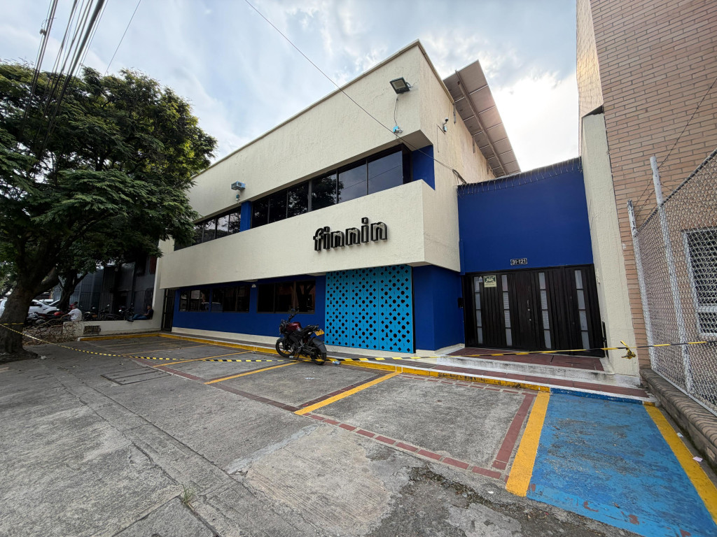 Edificio En Arriendo/Venta - Prados Del Norte, Cali