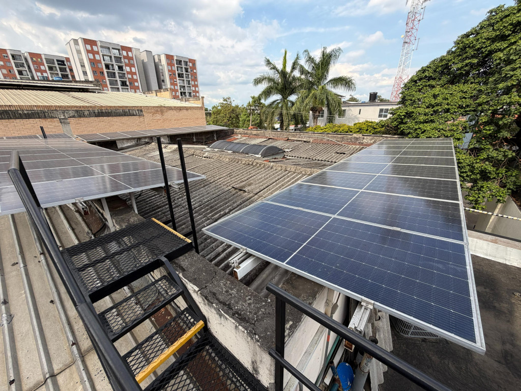 Edificio En Arriendo/Venta - Prados Del Norte, Cali