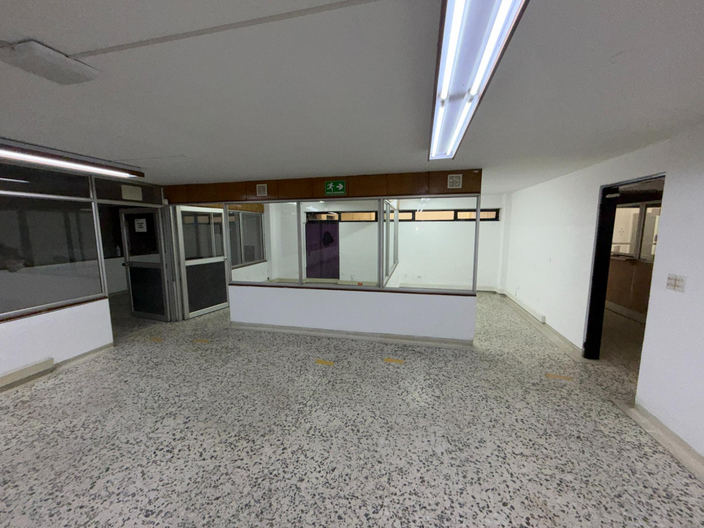Edificio En Arriendo/Venta - Prados Del Norte, Cali