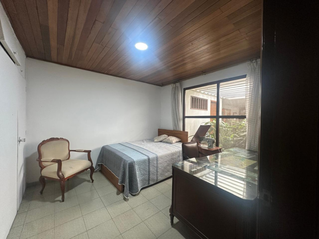 Casa En Venta - Urbanización La Flora, Cali