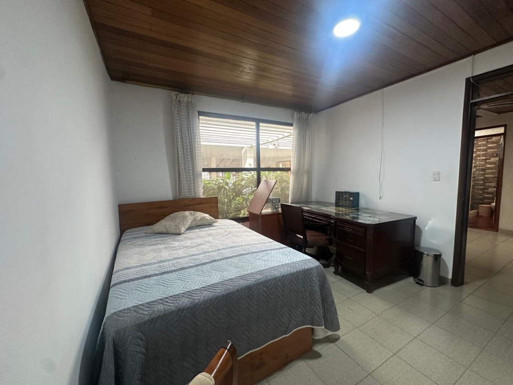 Casa En Venta - Urbanización La Flora, Cali