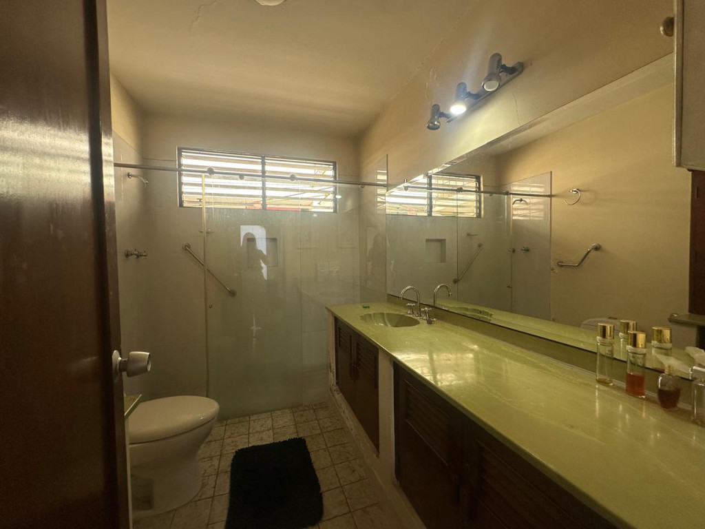 Casa En Venta - Urbanización La Flora, Cali