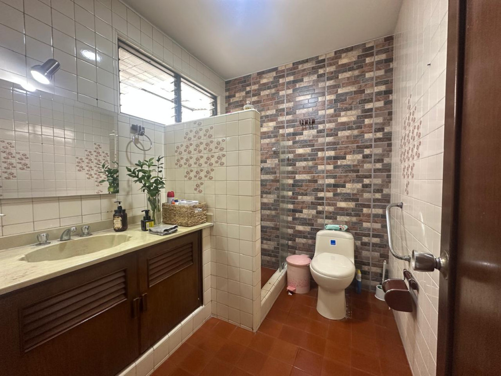 Casa En Venta - Urbanización La Flora, Cali