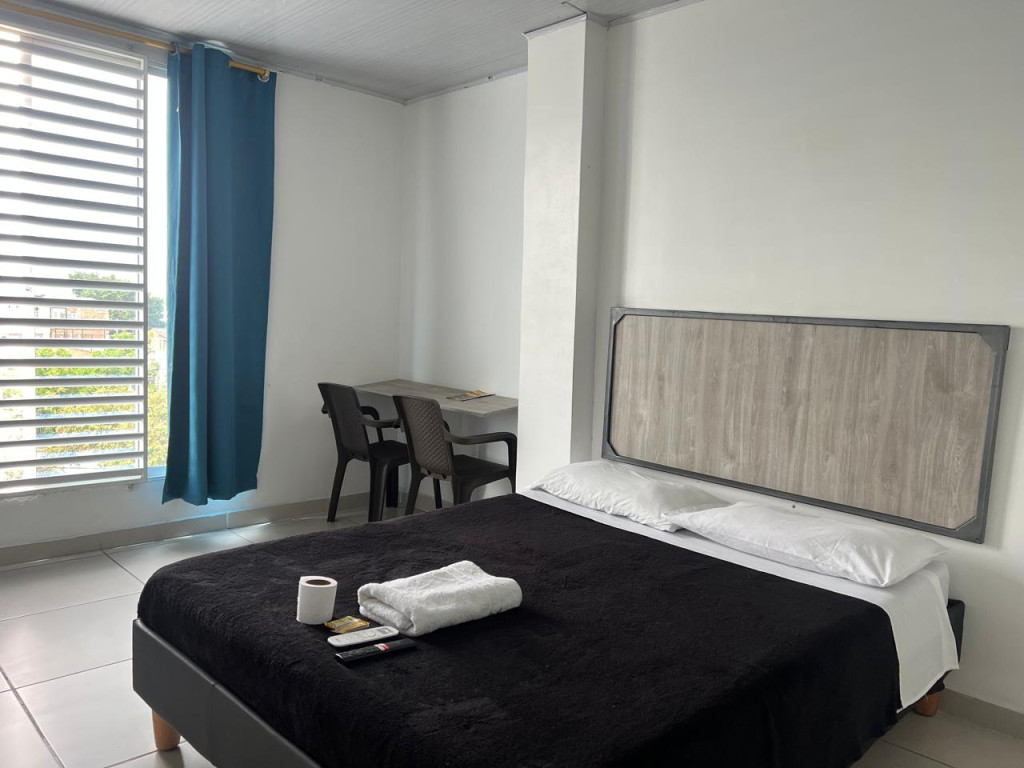 Hotel En Venta - Junín, Cali