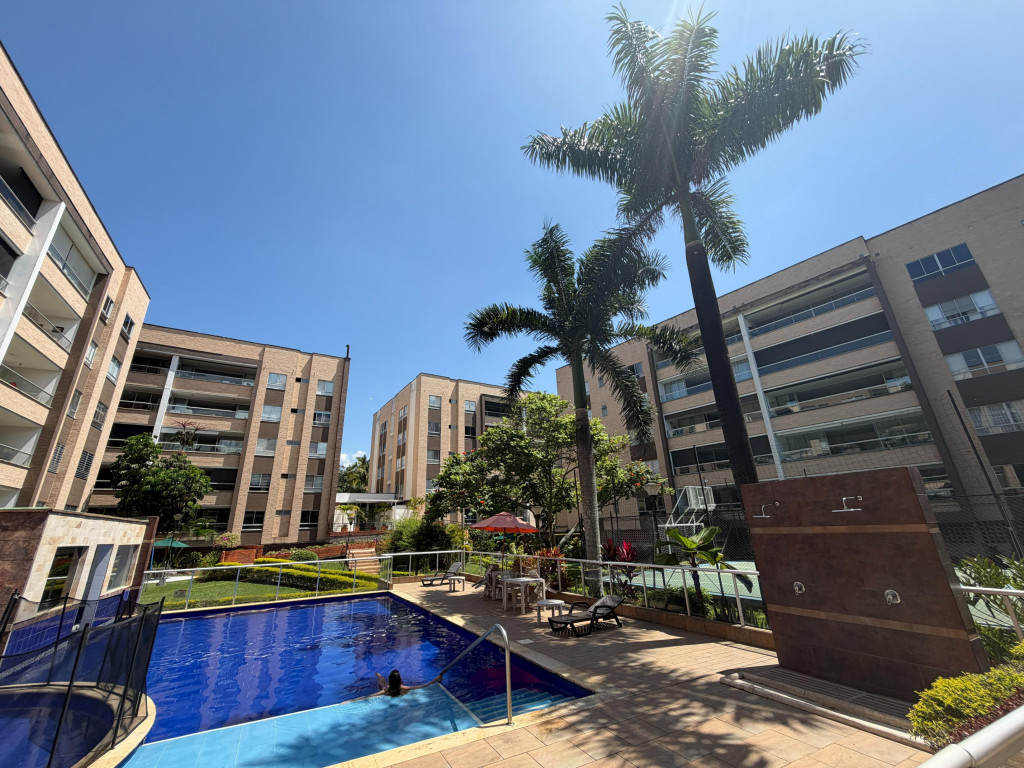 Apartamento En Venta - Pance, Cali