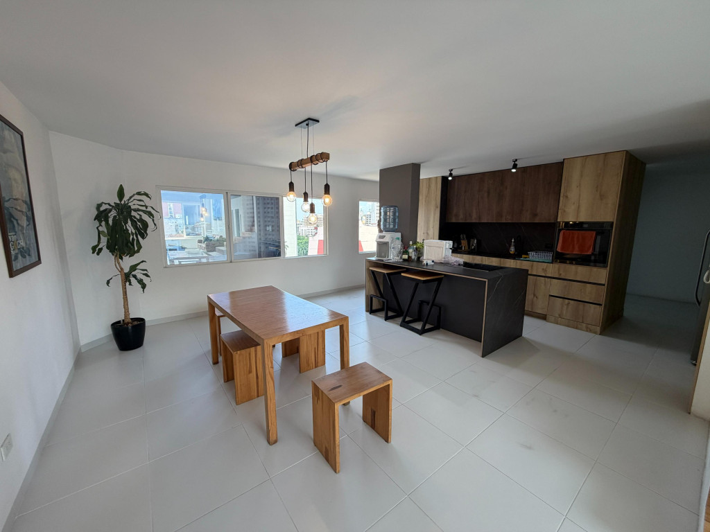 Apartamento En Venta - Granada, Cali