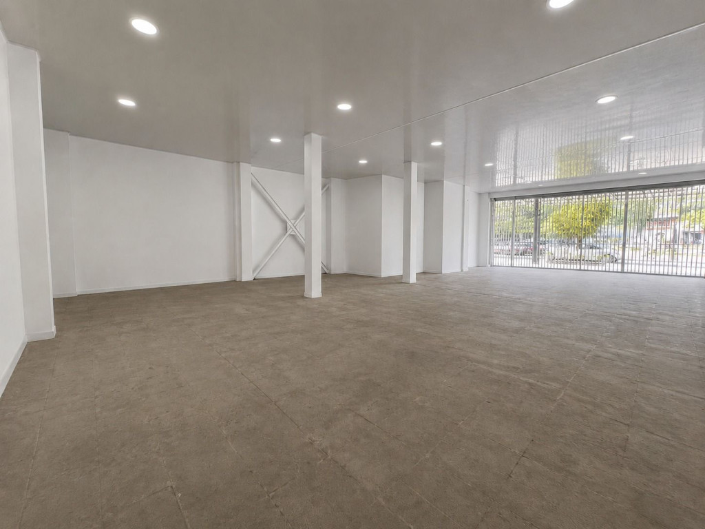 Local En Arriendo - Junín, Cali