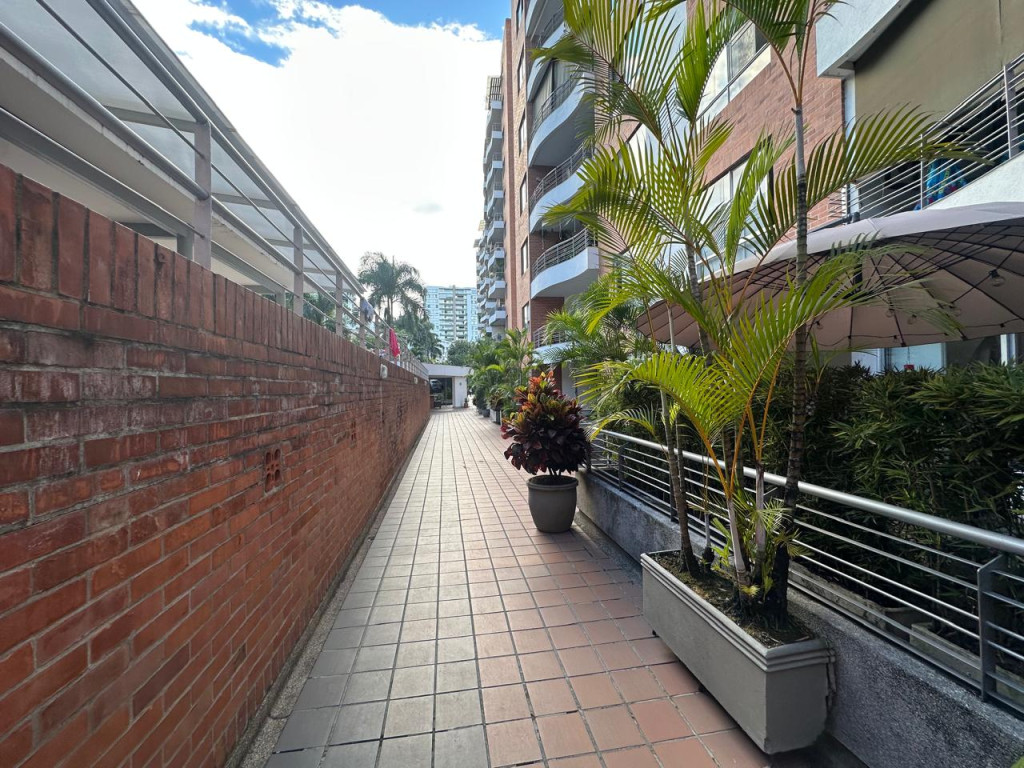 Apartamento En Arriendo - Bosques Deloeste, Cali