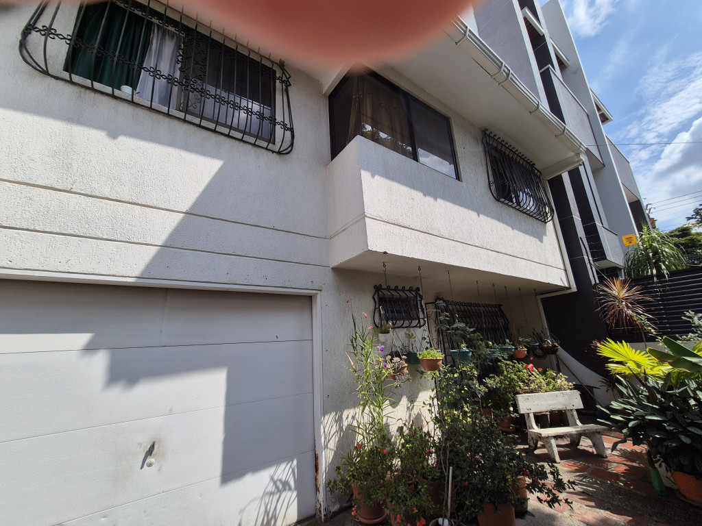 Casa En Venta - Capri, Cali