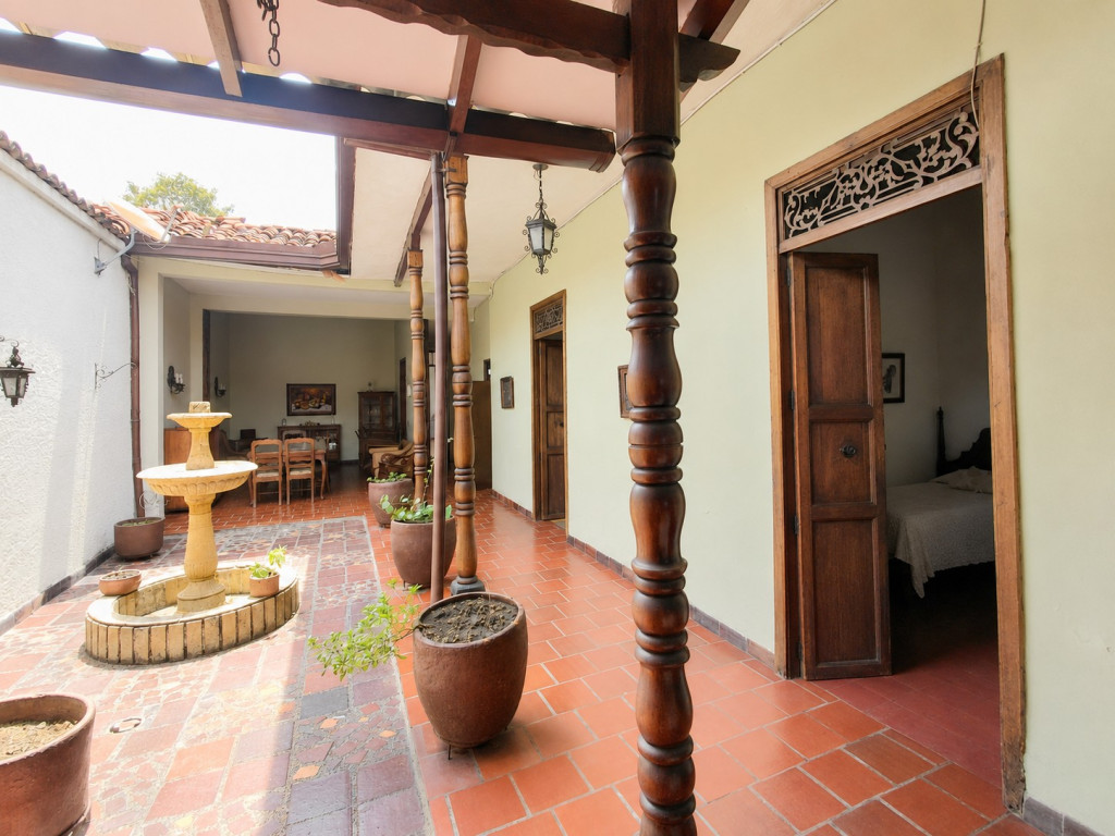 Casa En Venta - San Antonio, Cali