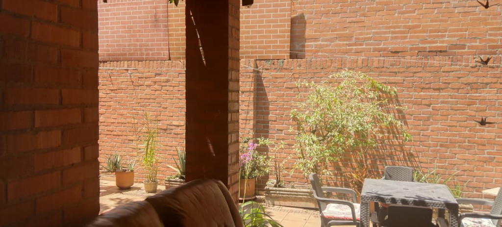 Casa En Venta - Urbanización San Joaquin, Cali