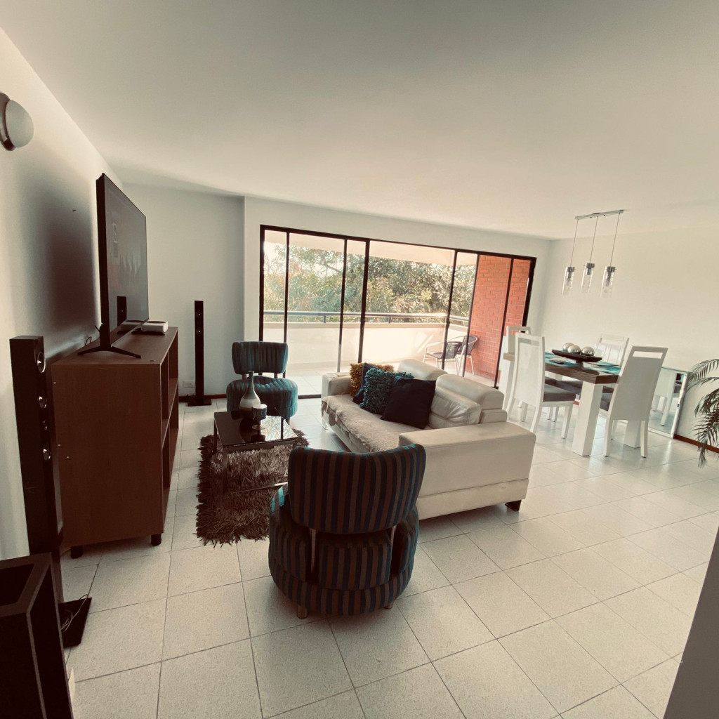 Apartamento En Venta - El Ingenio I, Cali
