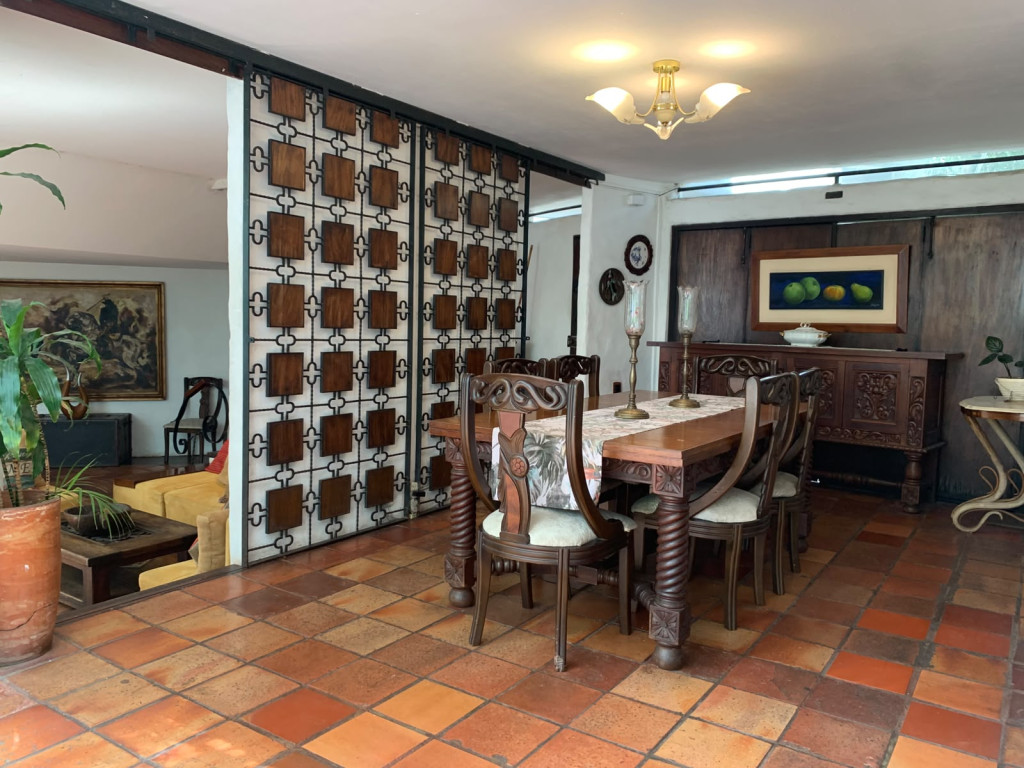 Casa En Arriendo - Santa Rita, Cali