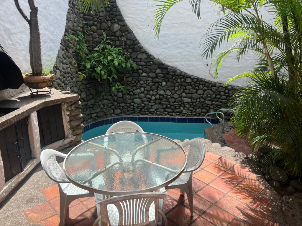 Casa En Arriendo - Santa Rita, Cali