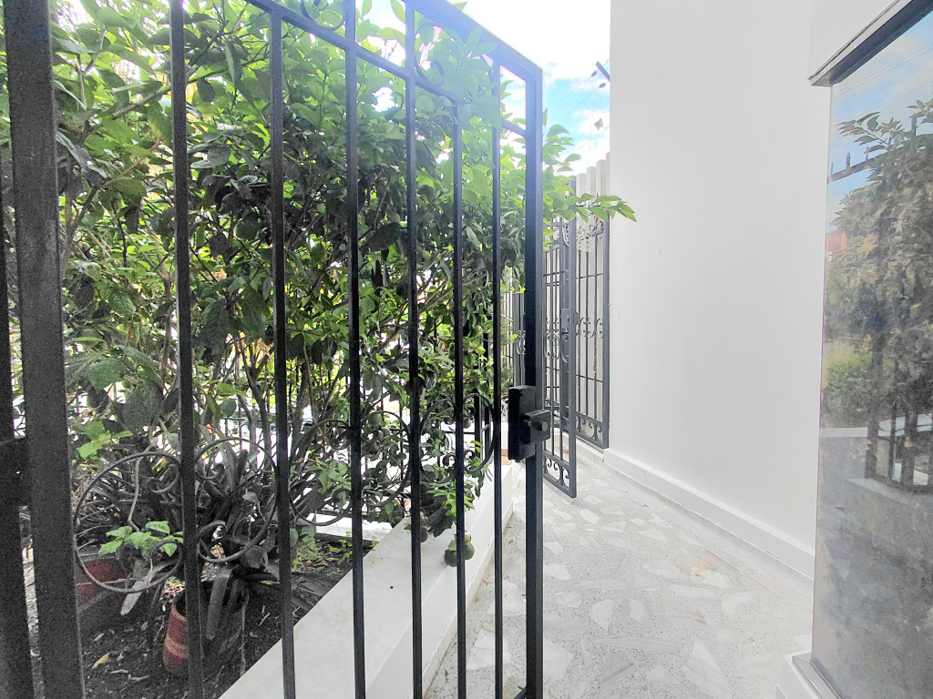 Casa En Venta - Mameyal, Cali