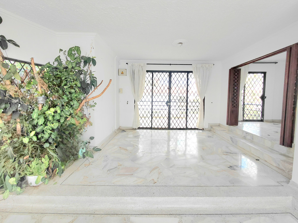 Casa En Venta - Mameyal, Cali
