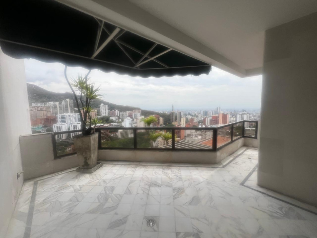 Apartamento En Arriendo/Venta - La Arboleda, Cali