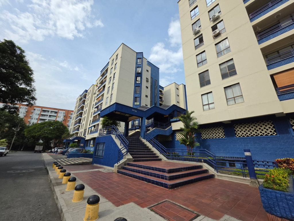 Apartamento En Venta - El Refugio, Cali