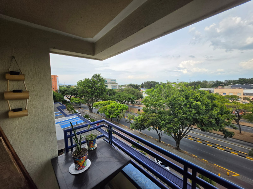 Apartamento En Venta - El Refugio, Cali