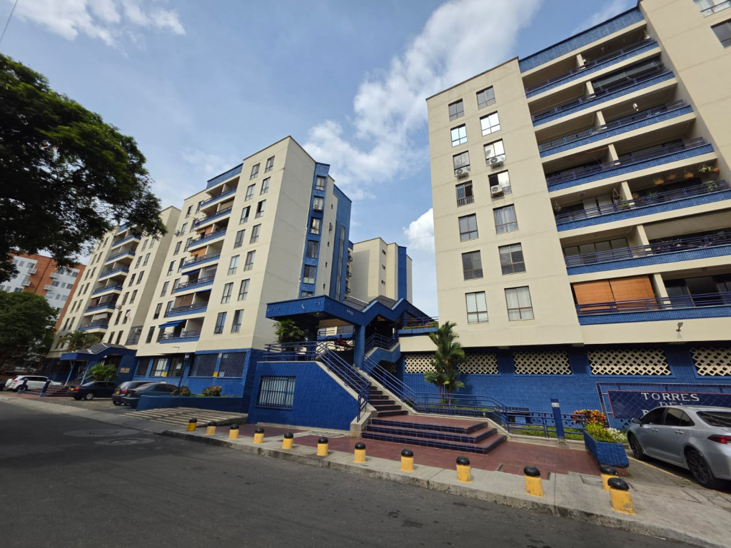 Apartamento En Venta - El Refugio, Cali