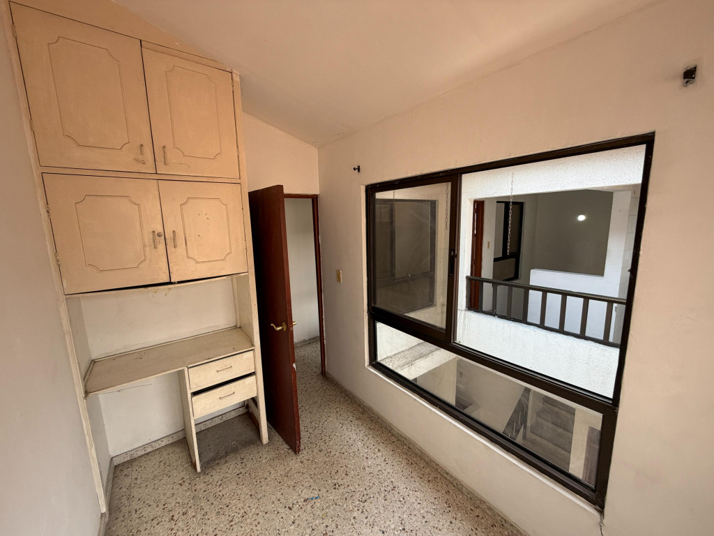 Casas Con Local En Arriendo - Urbanización La Flora, Cali