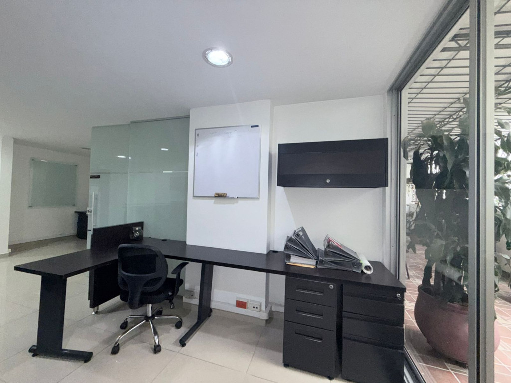Oficina En Arriendo - Centenario, Cali