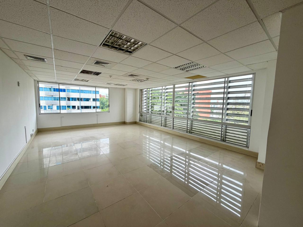 Oficina En Arriendo - Santa Mónica Residencial, Cali
