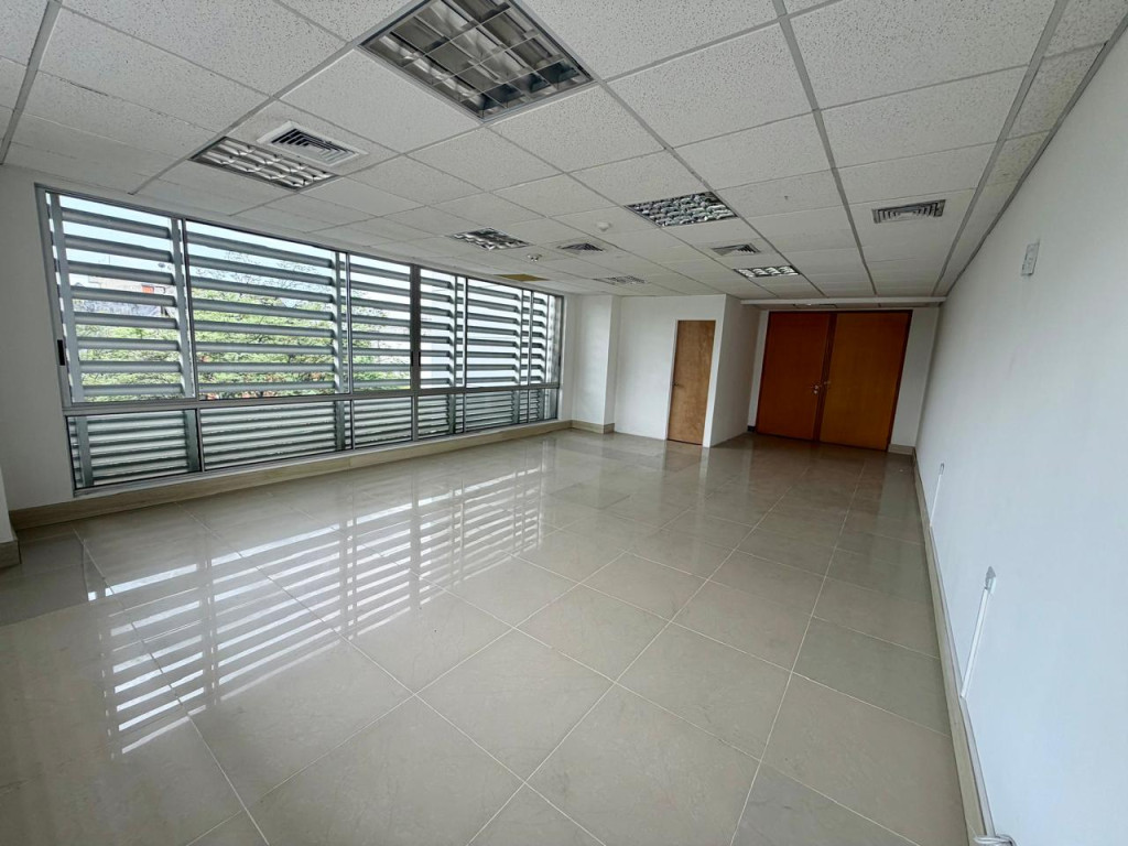 Oficina En Arriendo - Santa Mónica Residencial, Cali