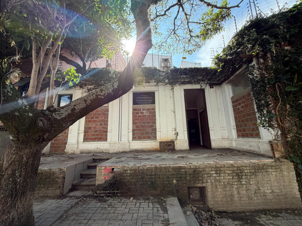 Comercial (Casa Para Comercio) En Venta - El Peñón, Cali