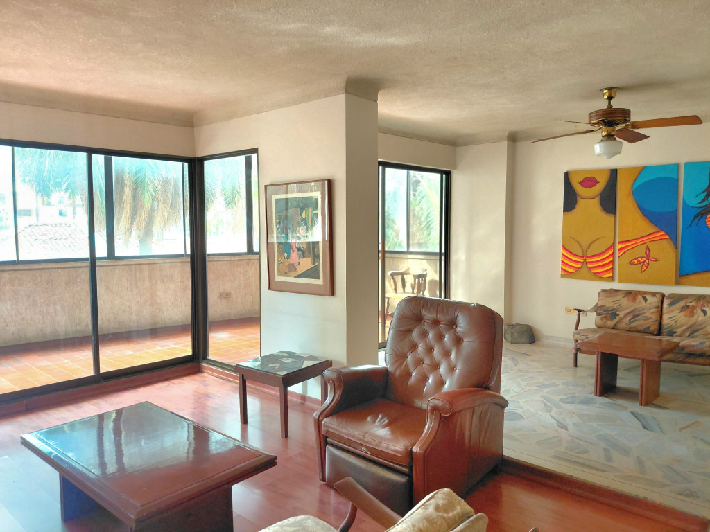 Apartamento En Venta - Versalles, Cali
