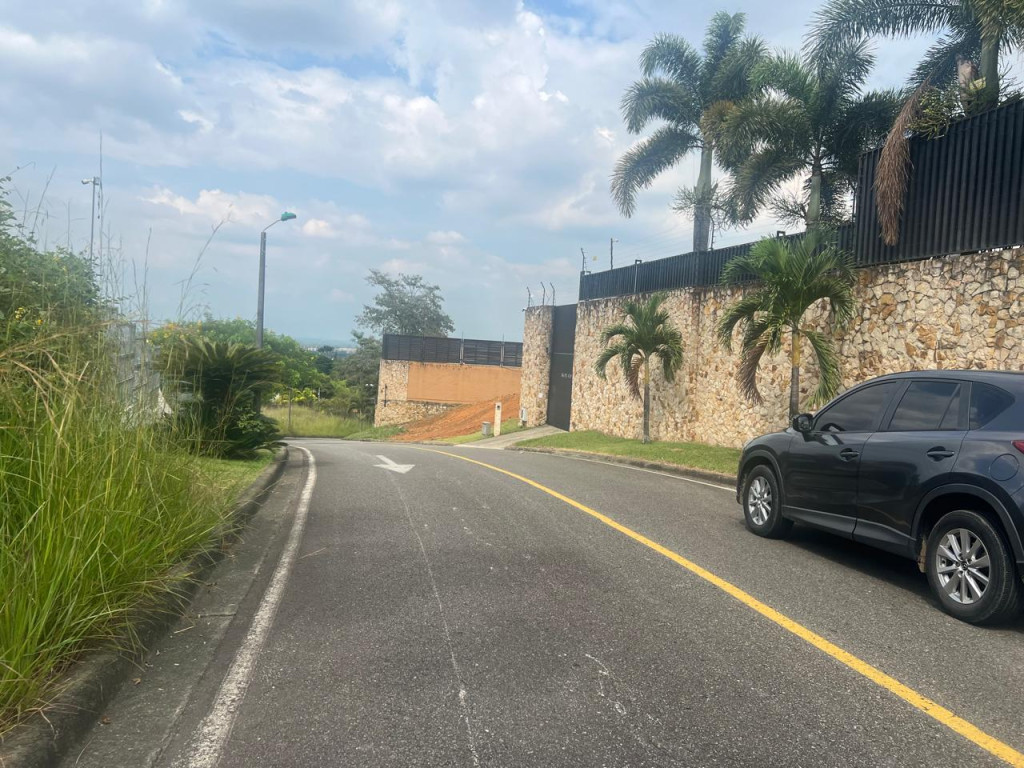 Lote En Venta - Cgto La Buitrera Vda La Buitrera Mz 6 L3, Cali
