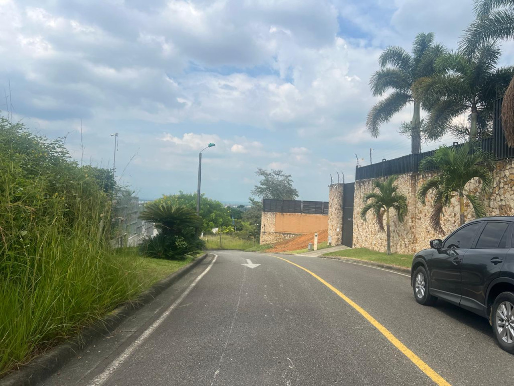 Lote En Venta - Cgto La Buitrera Vda La Buitrera Mz 6 L3, Cali