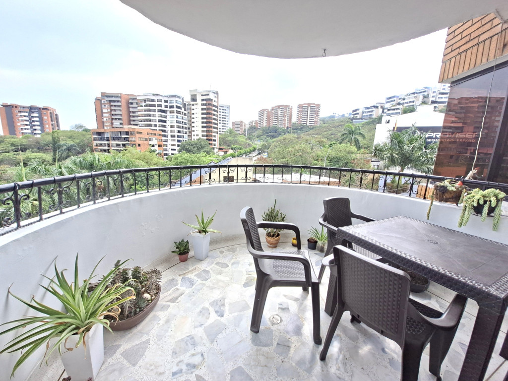 Apartamento En Venta - Mameyal, Cali