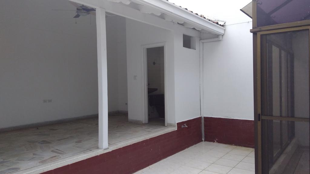 Casa En Venta - El Ingenio, Cali