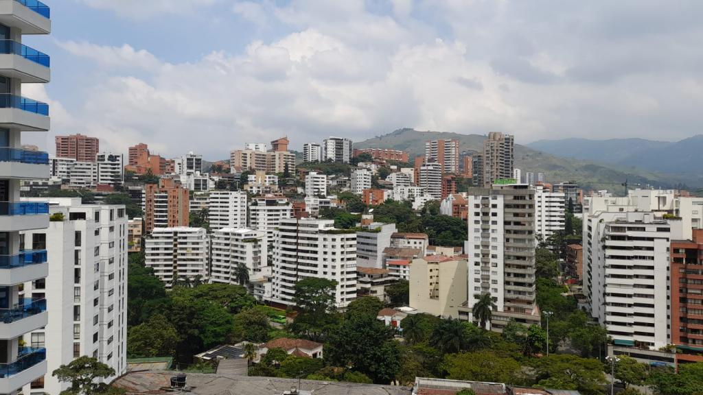 Apartamento En Venta - Normandia, Cali