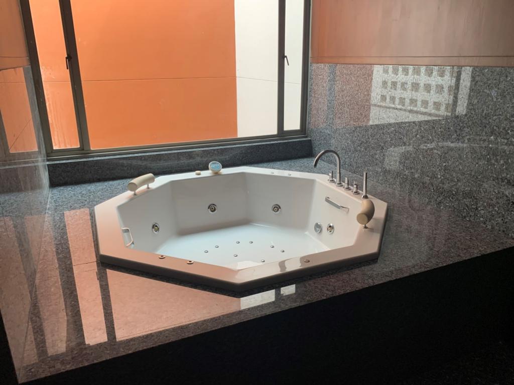 Casa Campestre En Arriendo/Venta - Ciudad Jardín, Cali