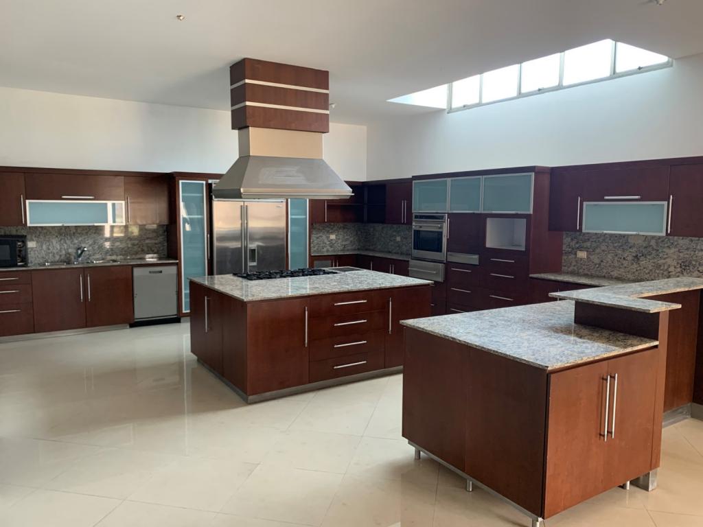 Casa Campestre En Arriendo/Venta - Ciudad Jardín, Cali