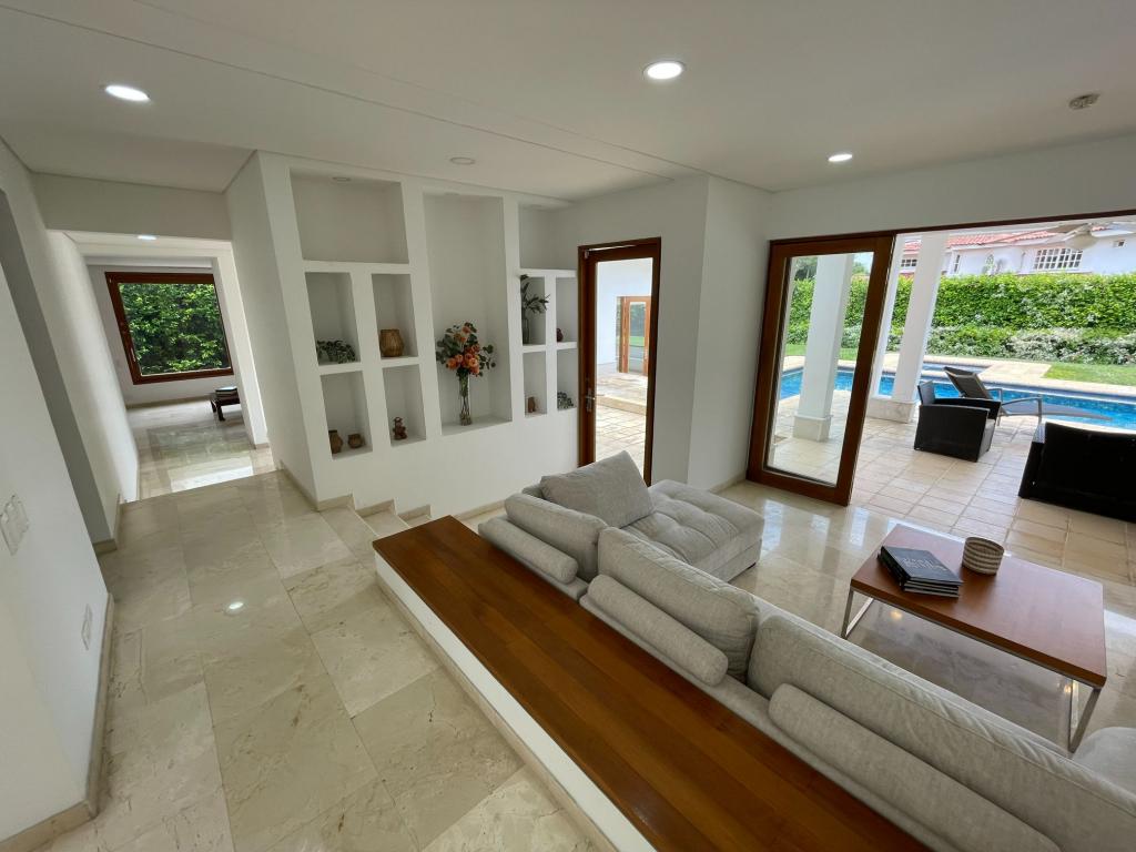 Casa Campestre En Arriendo - Pance, Cali