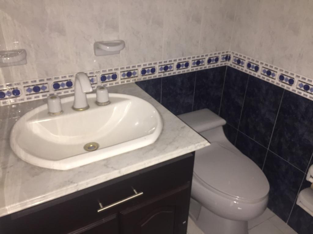 Casa En Venta - Urbanización La Flora, Cali