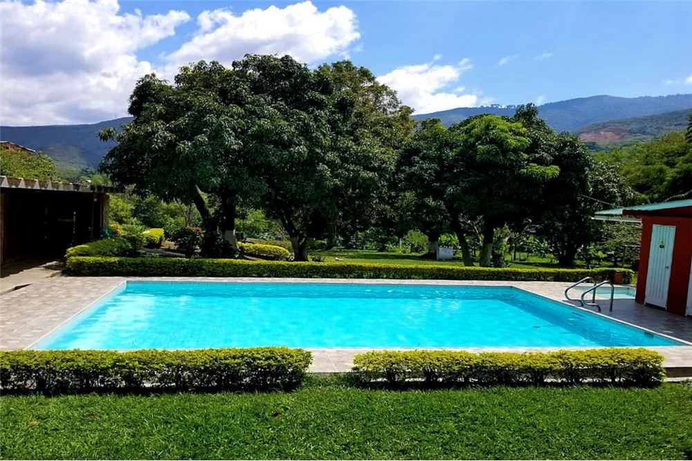 Casalotes En Venta - Montebello, Cali