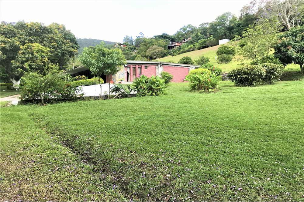 Casalotes En Venta - Montebello, Cali