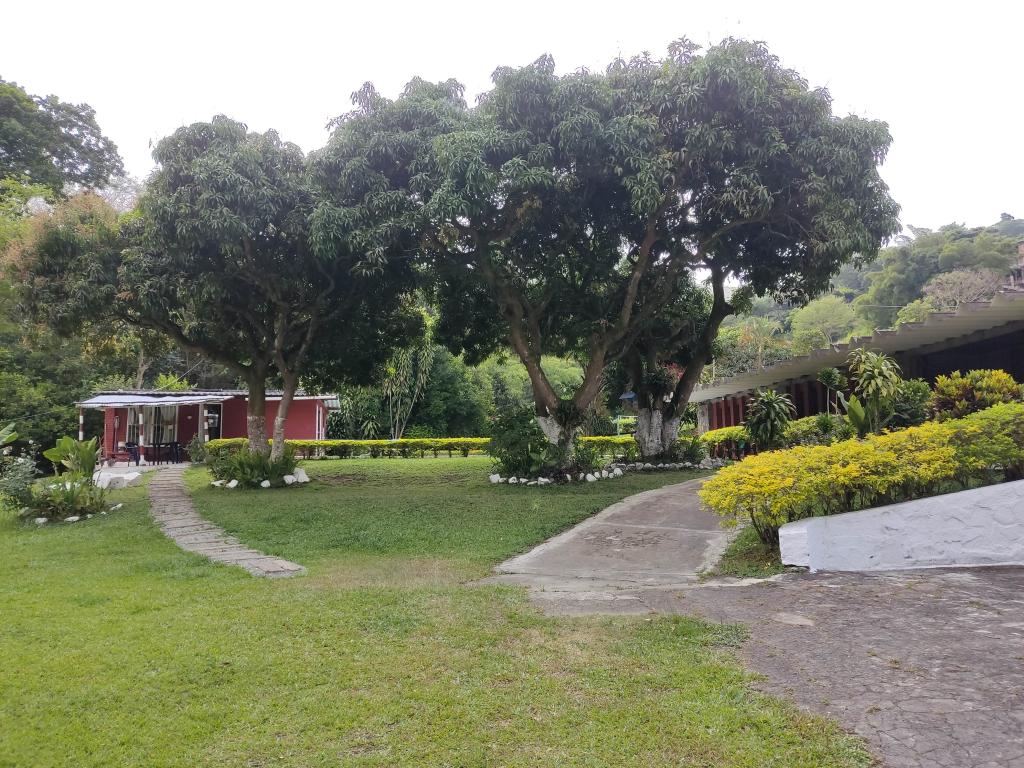 Casalotes En Venta - Montebello, Cali