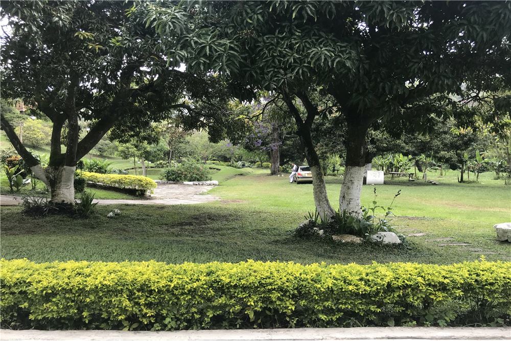 Casalotes En Venta - Montebello, Cali