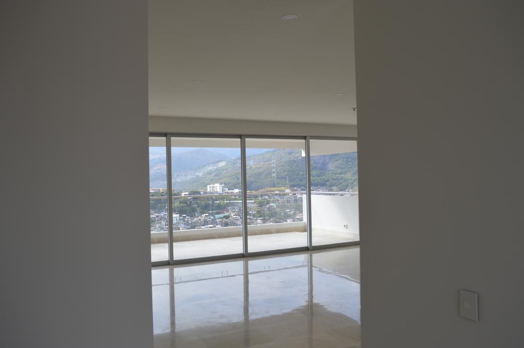Apartamento En Venta - Santa Teresita, Cali